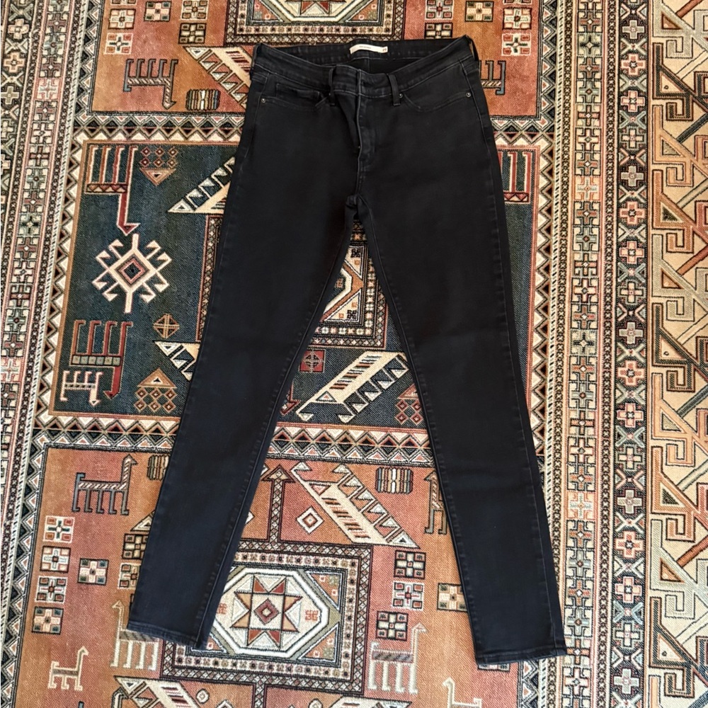 Levi’s Black  711 Skinny Jeans